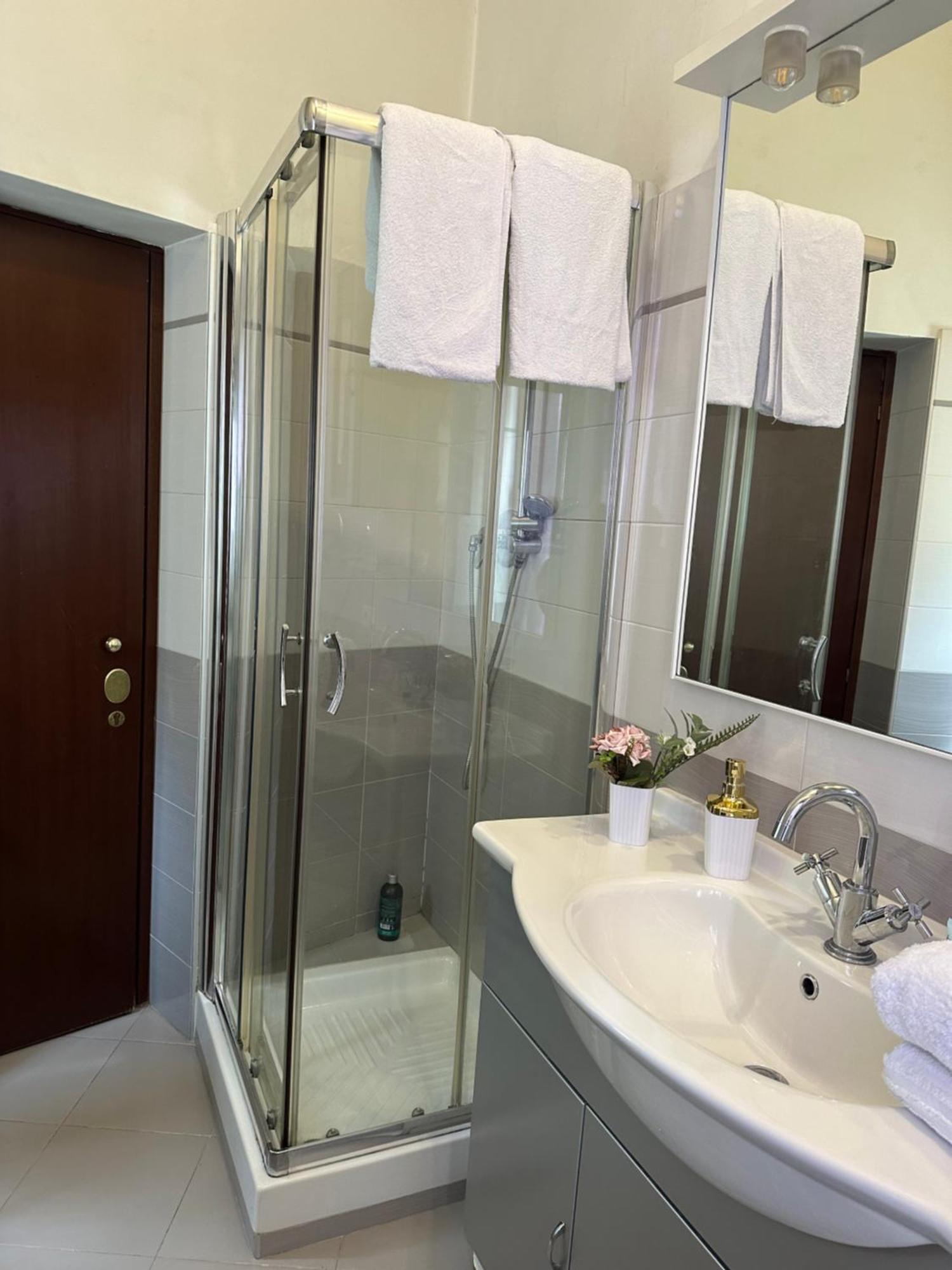 דירות רומא Loft Germanico מראה חיצוני תמונה